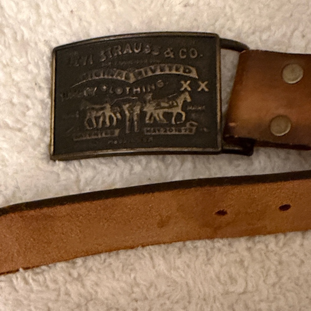 Levi's Brown Leather Belt with Black Buckle